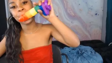 Young butterfly Shadiera loves to tease, flirt and bring you to cum