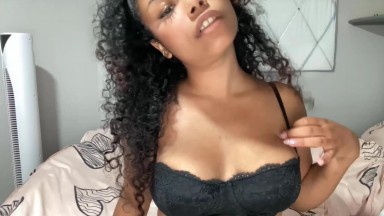 Sweet and mischievous Zylah rubs her pussy to exhaustion for daddy